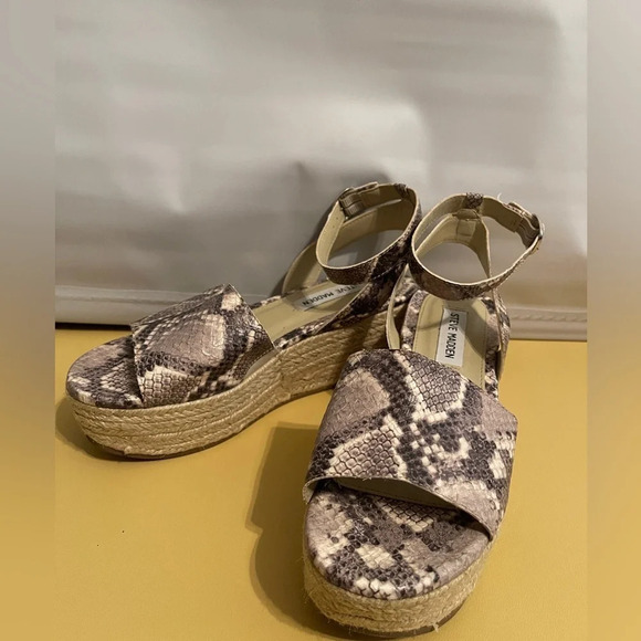 Steve Madden Weaver Wedge Sandals - Picture 2 of 6